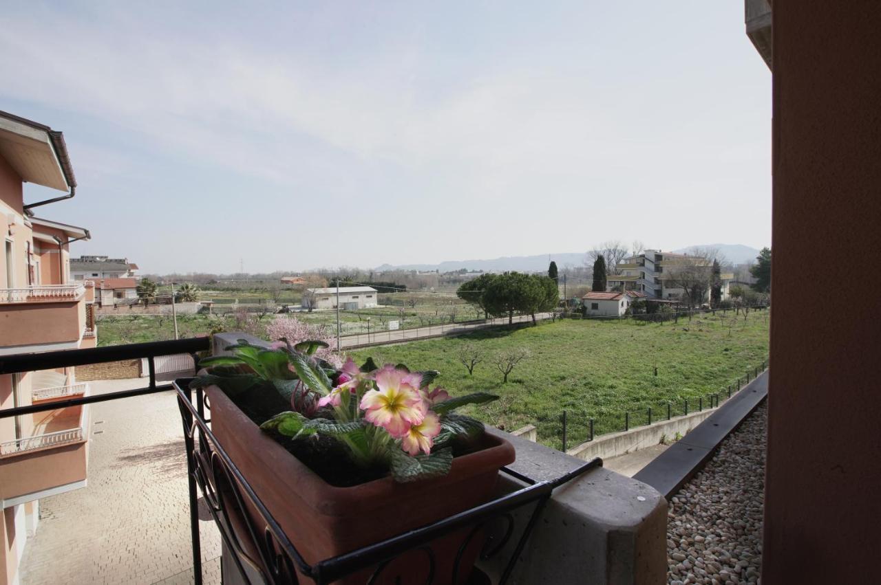 B&B Calima - - Completo Relax Spoltore Eksteriør bilde